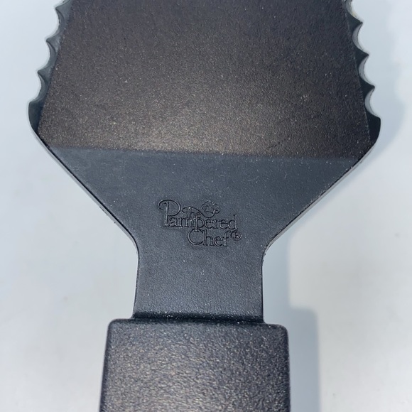 Pampered Chef Pie Cake Server Slicer Serrated Nylon Plastic - Picture 7 of 11